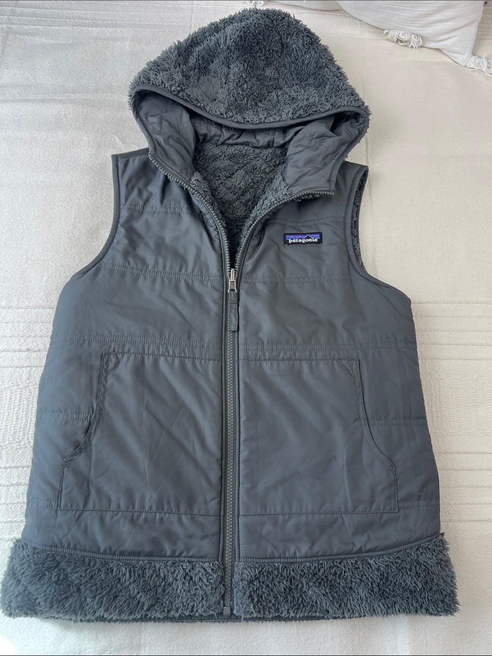 Patagonia Los Gatos Reversible Gray Fleece-Lined Hooded Vest